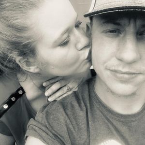 Meet your Posher, Cierra